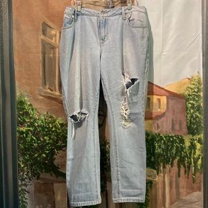 JustFab distressed jeans